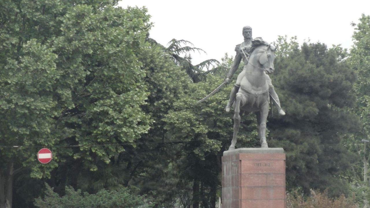 Home At Old Тбилиси Екстериор снимка