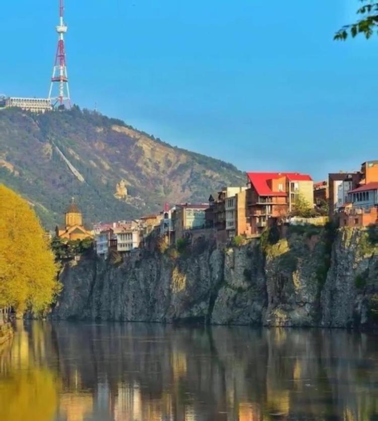 Home At Old Тбилиси Екстериор снимка